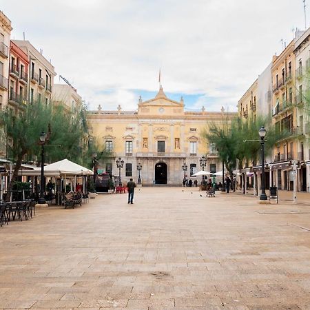 Apartamento En Plaza Sedassos Centro Historico Tarragona Exterior foto